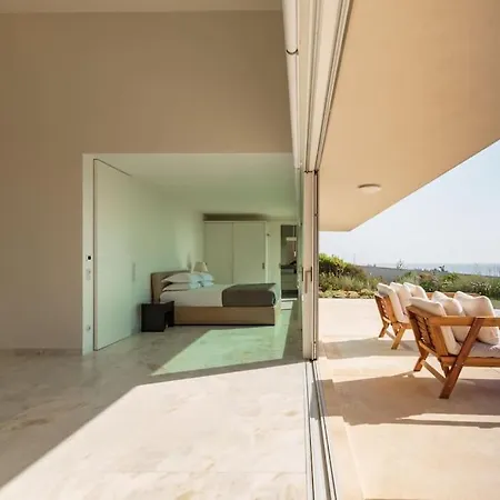 Pierino's Cliff Villa *